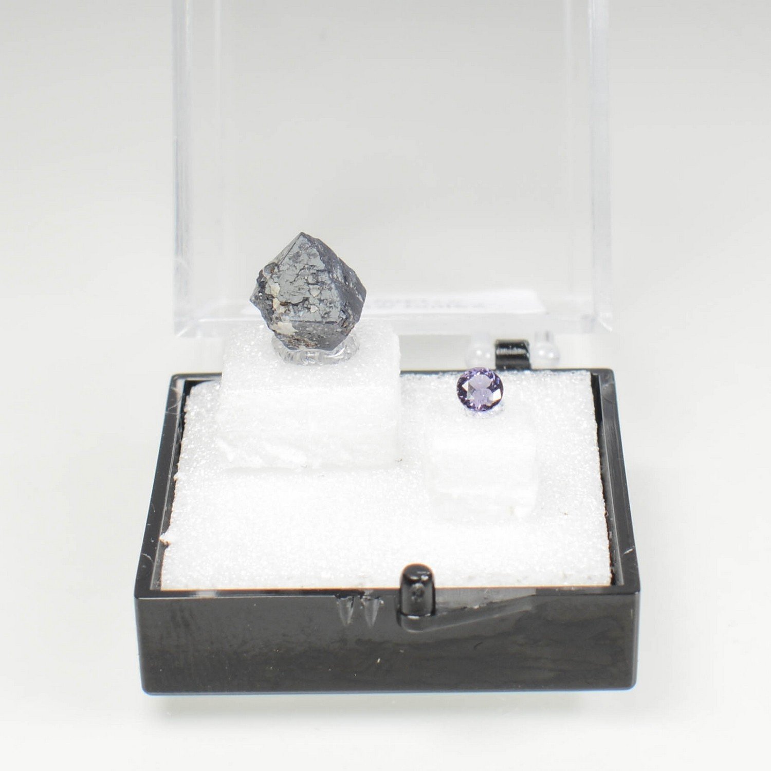 SPINEL Duo - cut stone and crystallised stone