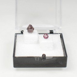 SPINEL Duo - cut stone and crystallised stone