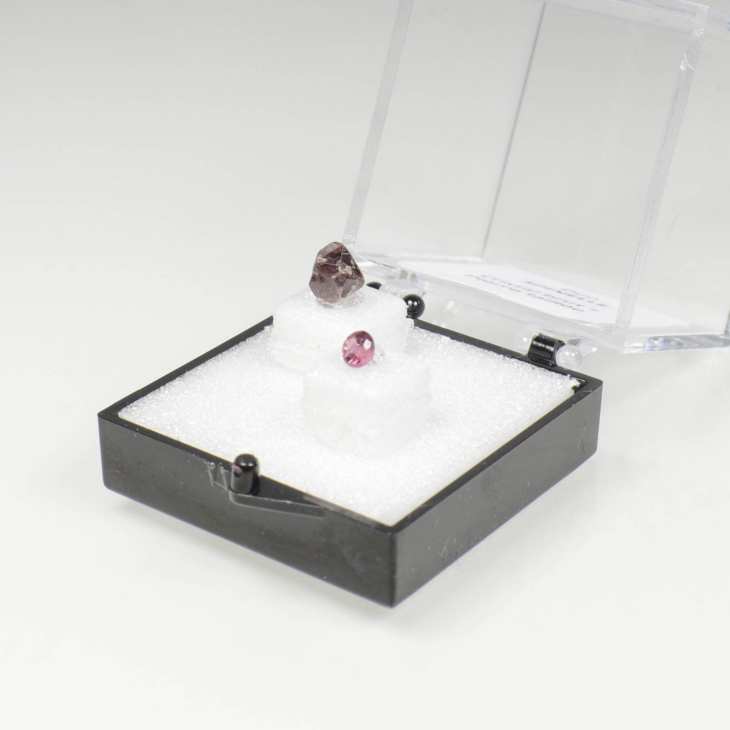 SPINEL Duo - cut stone and crystallised stone