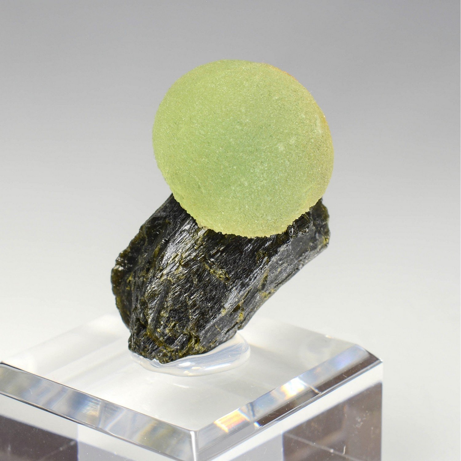 Prehnite on epidote - Diamonkara, Kayes, Mali