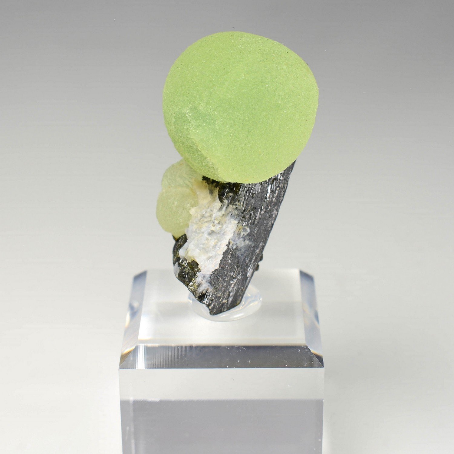 Prehnite on epidote - Diamonkara, Kayes, Mali