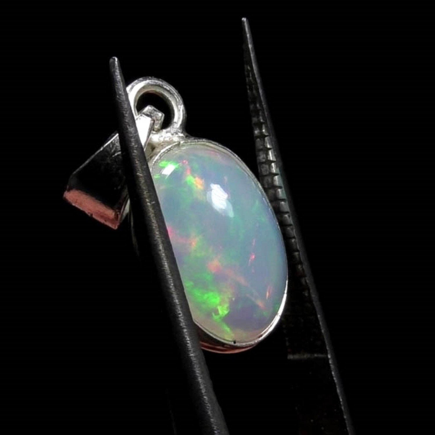 Pendentif opale welo - Ethiopie Pendentif opale welo - Ethiopie