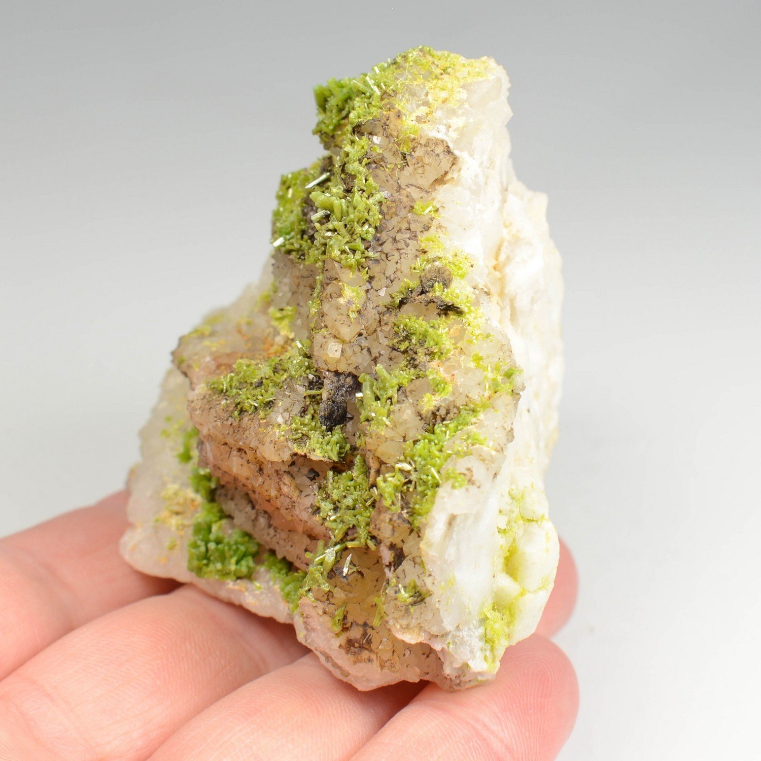 Pyromorphite - Les Farges, Ussel, Corrèze, France