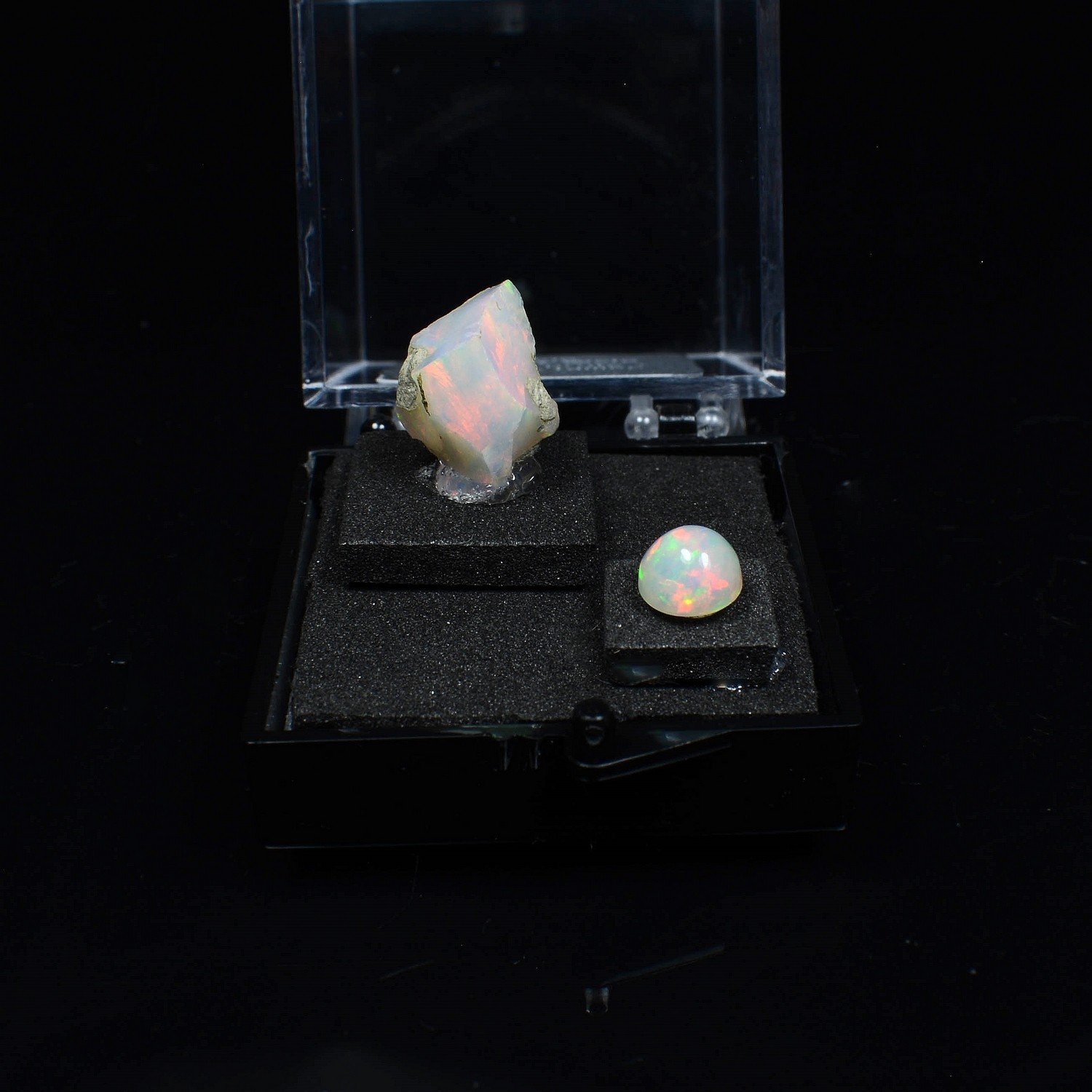 OPAL Duo - cut stone and crystallised stone