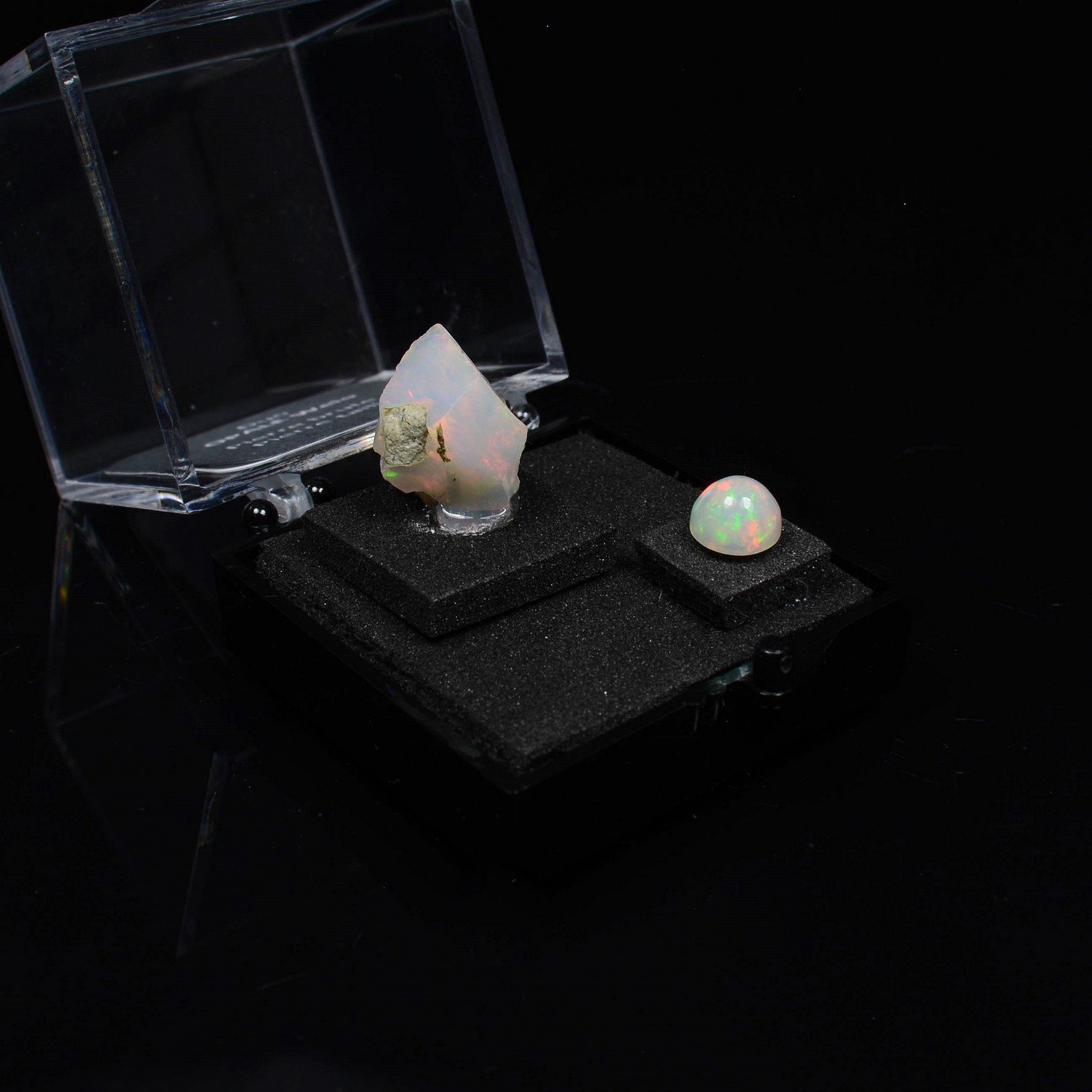 OPAL Duo - cut stone and crystallised stone