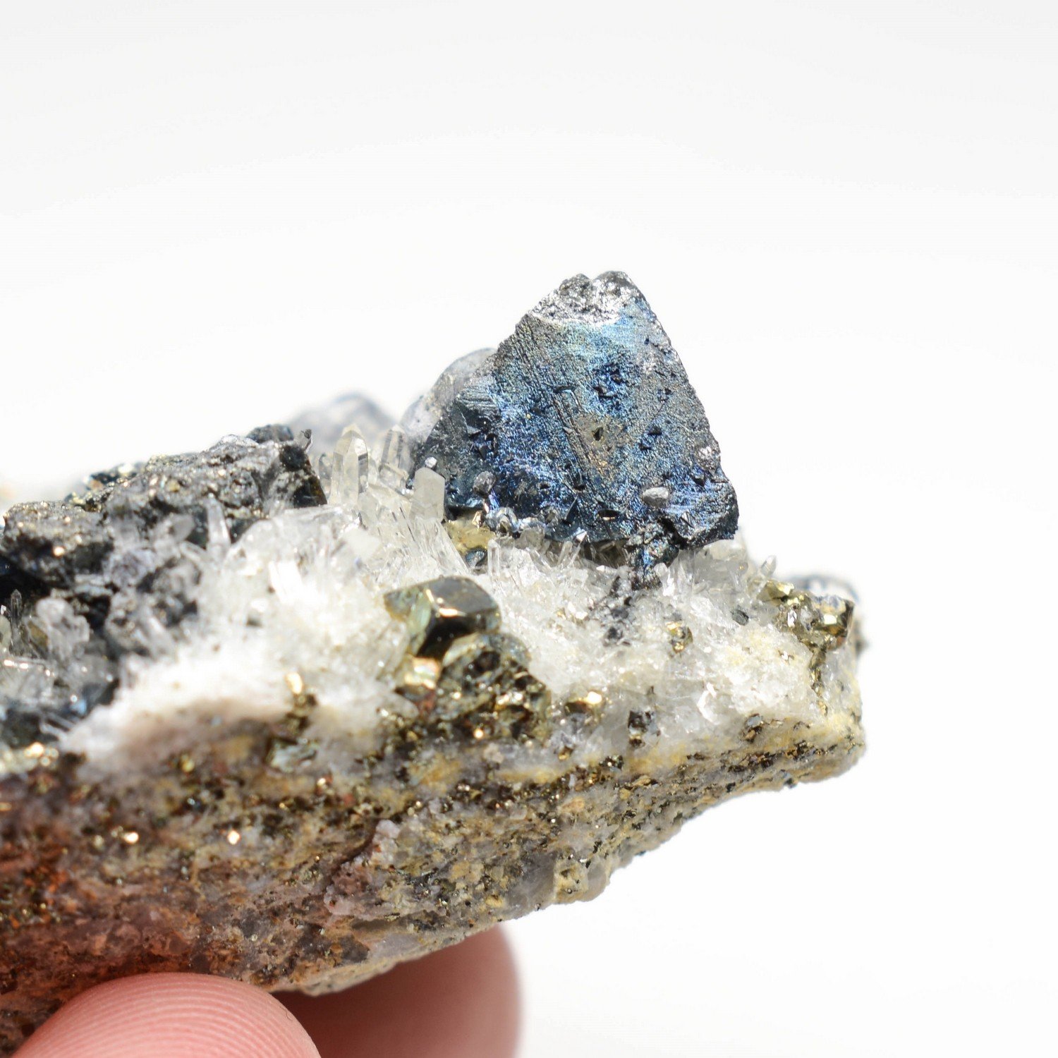 Pyrite, quartz et tennantite (?) - Kalimantan, Indonésie