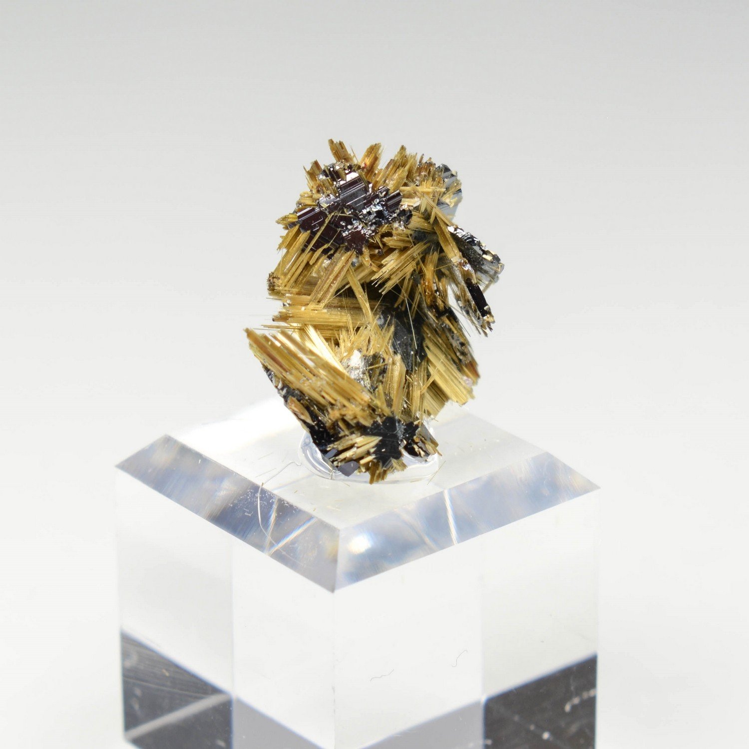 Rutile et hématite - Novo Horizonte, Bahia, Brésil
