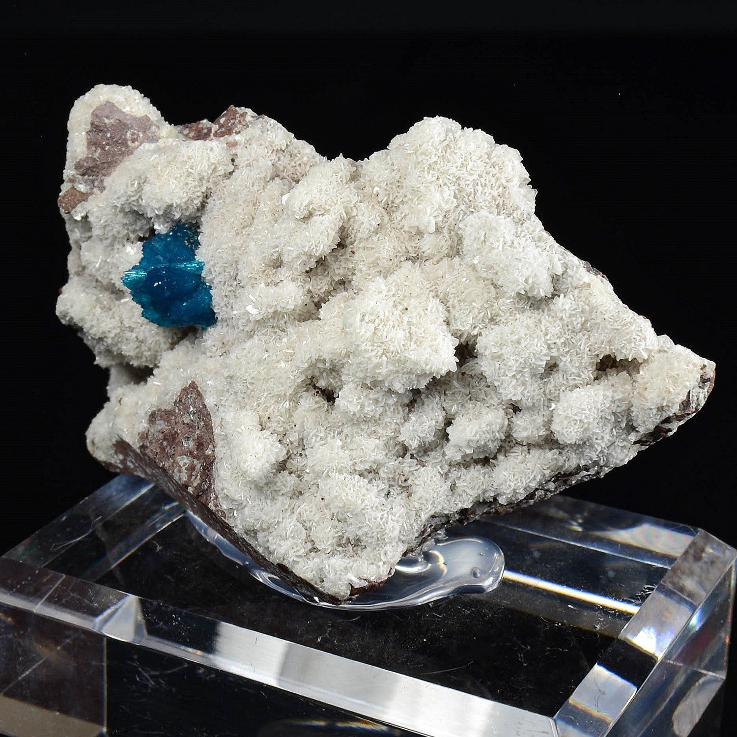 Cavansite - Carrières de Wagholi, Poona, Maharashtra, Inde Cavansite - Carrières de Wagholi, Poona, Maharashtra, Inde