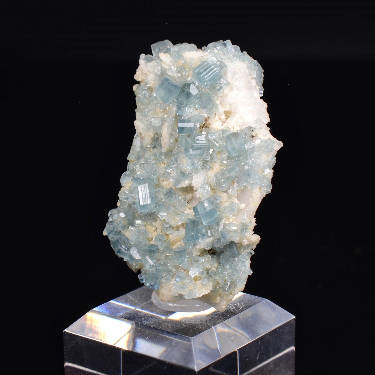 Apatite bleue - Mine Golconda, Minas Gerais, Brésil