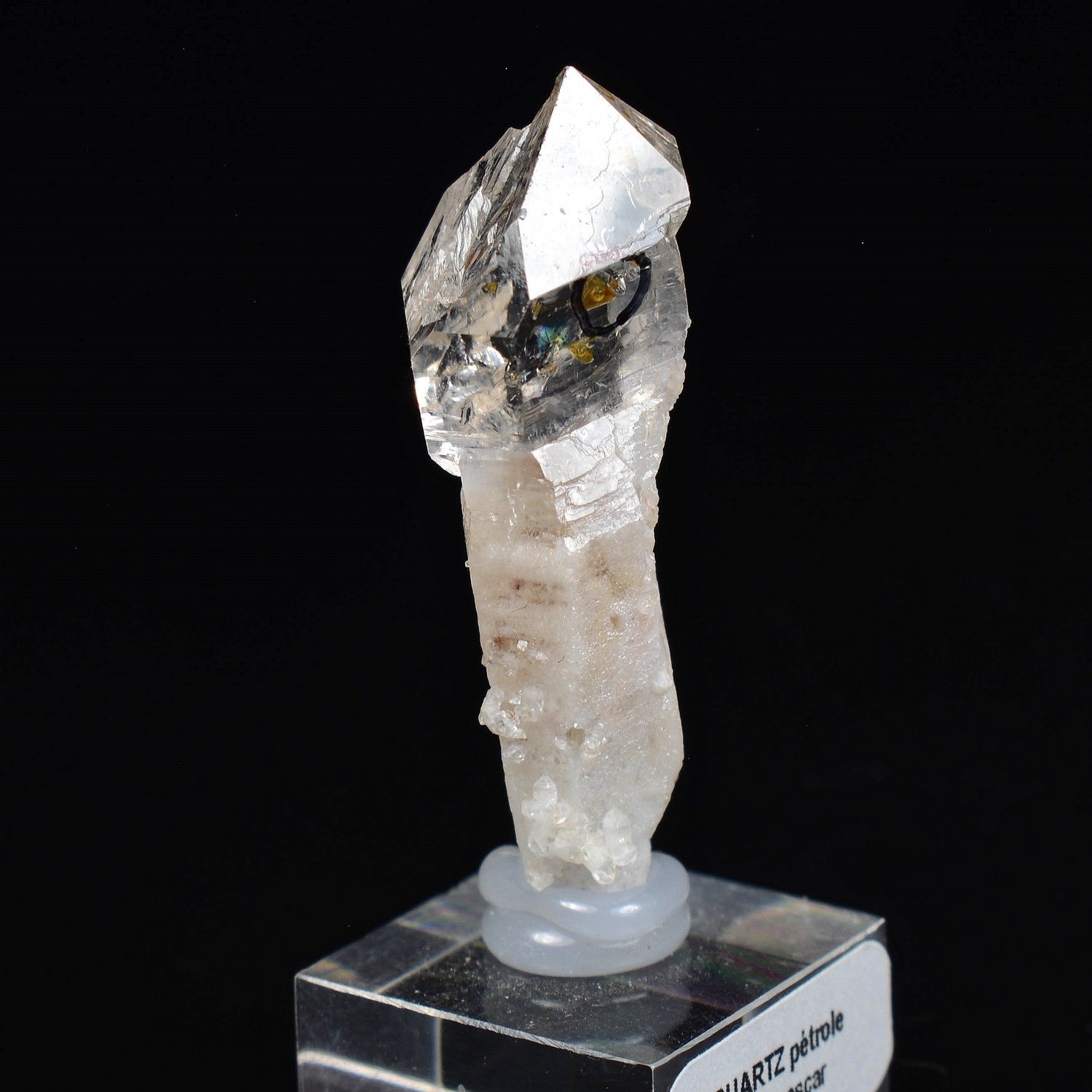 Quartz luciole à inclusions de pétrole - Madirobe, Madagascar