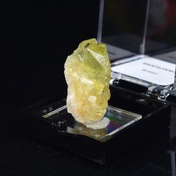 Brazilianite - Minas Gerais, Brésil