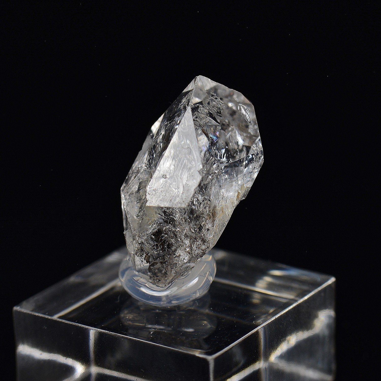 Quartz with hydrocarbon inclusions - Balochistan, Pakistan