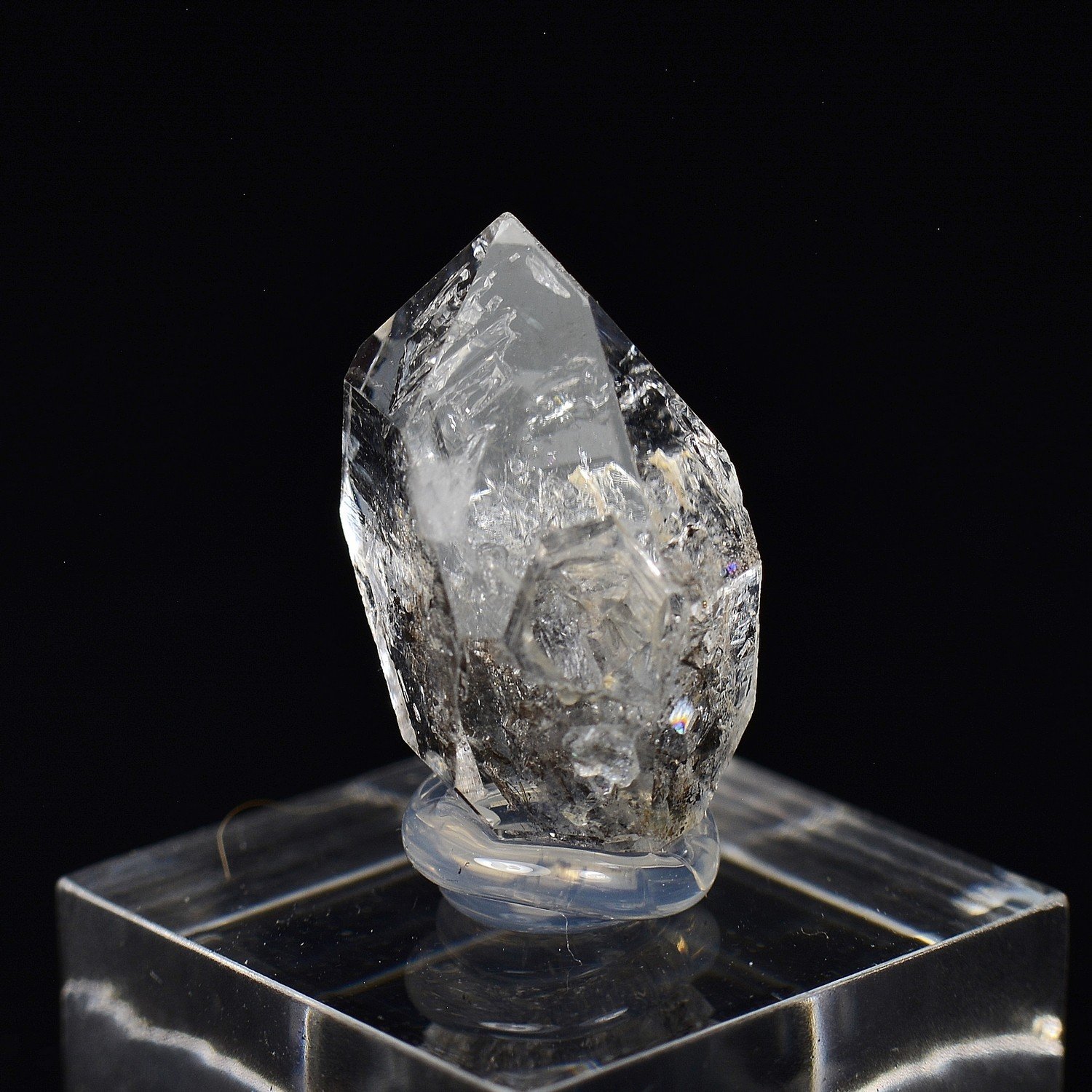 Quartz with hydrocarbon inclusions - Balochistan, Pakistan