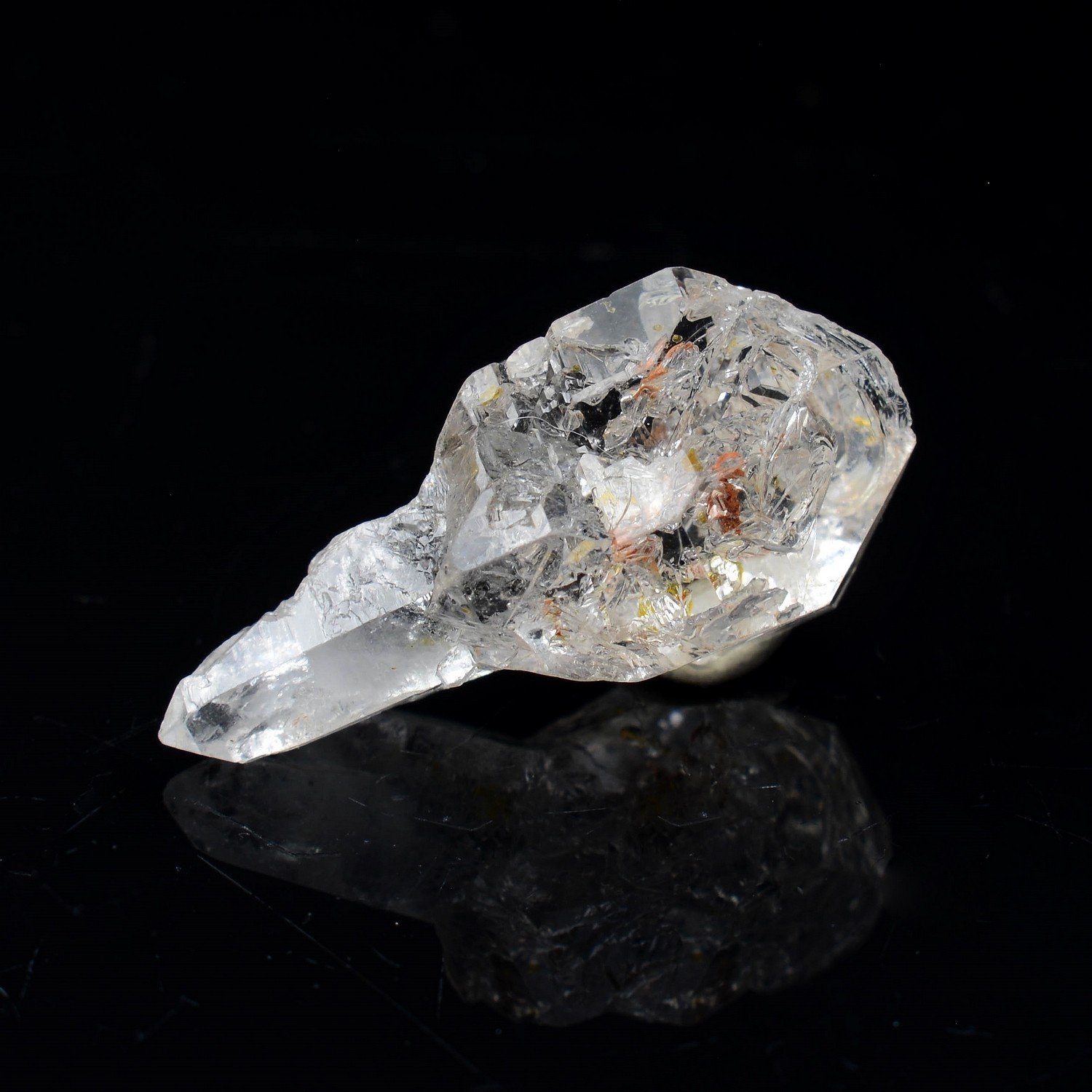 Firefly quartz with petroleum inclusions - Madirobe, Madagascar