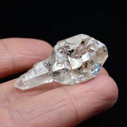 Firefly quartz with petroleum inclusions - Madirobe, Madagascar