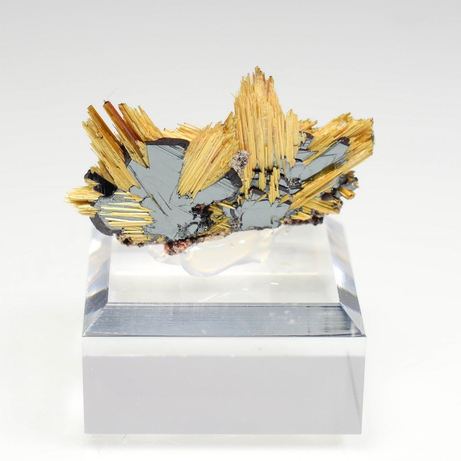 Rutile and hematite - Novo Horizonte, Bahia, Brazil