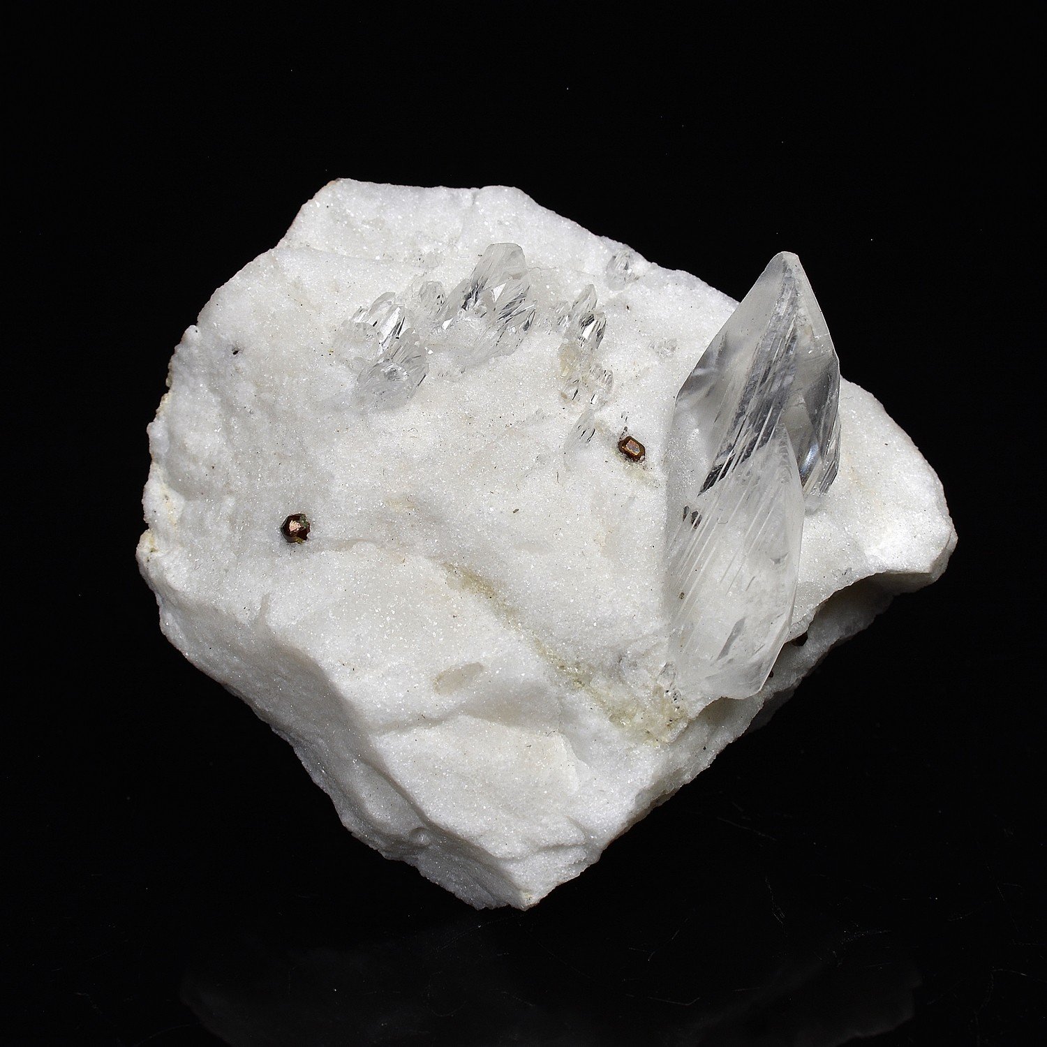 Gypse et chalcopyrite - Arignac, Ariège, France