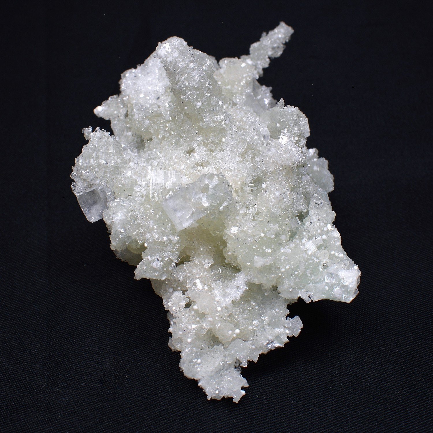 Prehnite psm laumontite - Malad Quarry, Mumbai, Maharashtra, India Prehnite psm laumontite - Malad Quarry, Mumbai, Maharashtra, India
