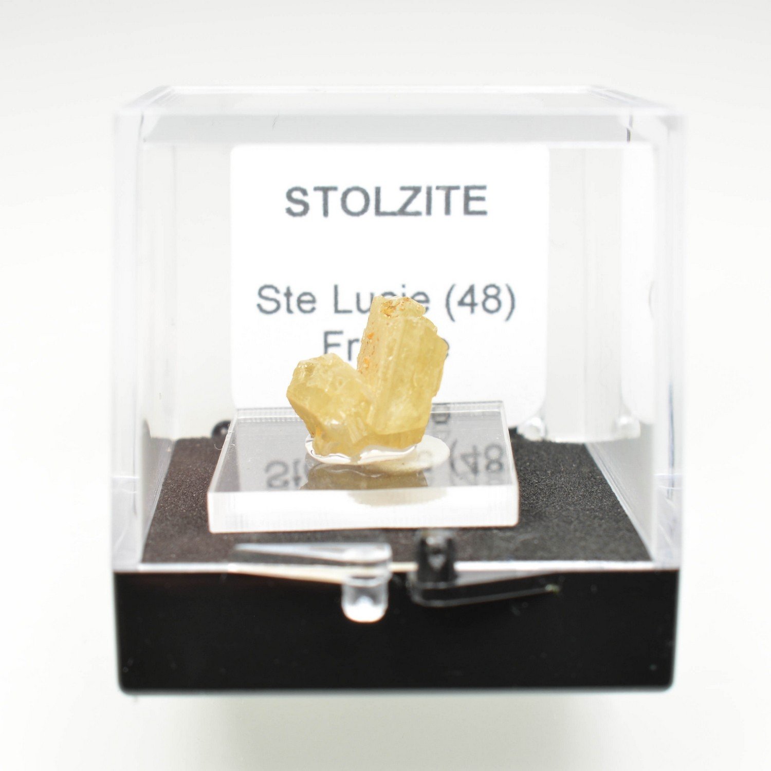 Stolzite - Mine de Sainte Lucie, Lozère, France
