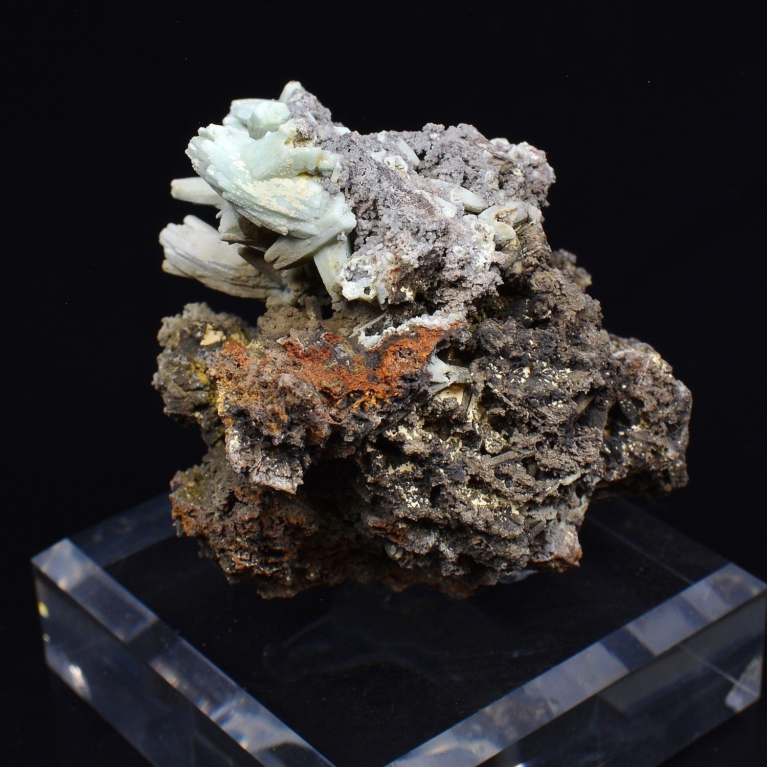 Plumbogummite - Yangshuo Mine, Guilin, Guangxi Province, China