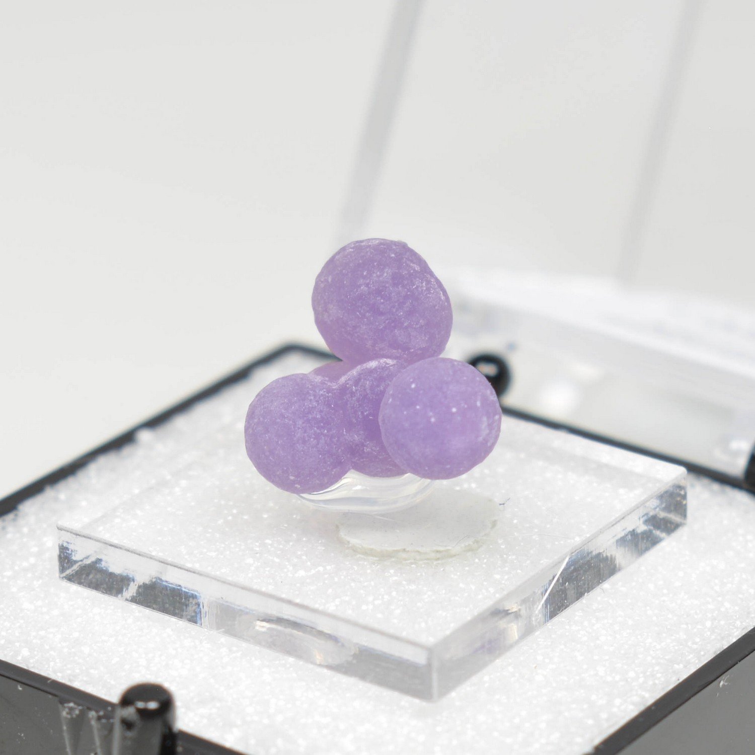 Grape agate - Mamuju, Sulawesi, Indonesia