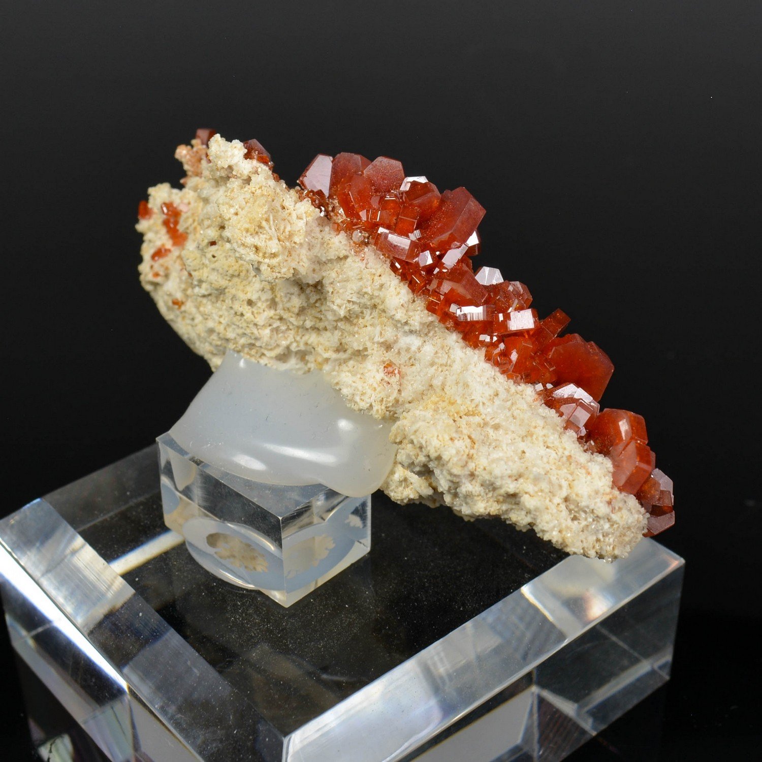 Vanadinite - Mibladen mining district, Morocco Vanadinite - Mibladen mining district, Morocco