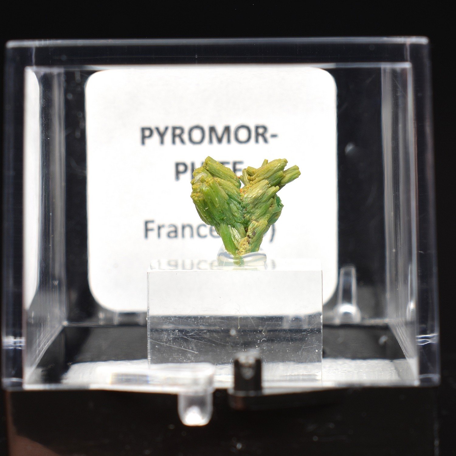 Pyromorphite – Les Farges Mine, Ussel, Corrèze, France