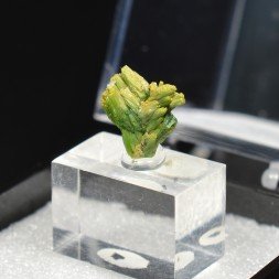 Pyromorphite - Mine des Farges, Ussel, Corrèze, France