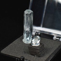 AQUAMARINE - DUO: cut stone and crystallised stone