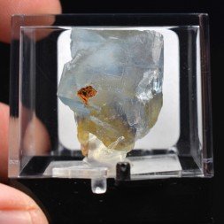 Fluorite - La Barre, Puy-de-Dôme, France