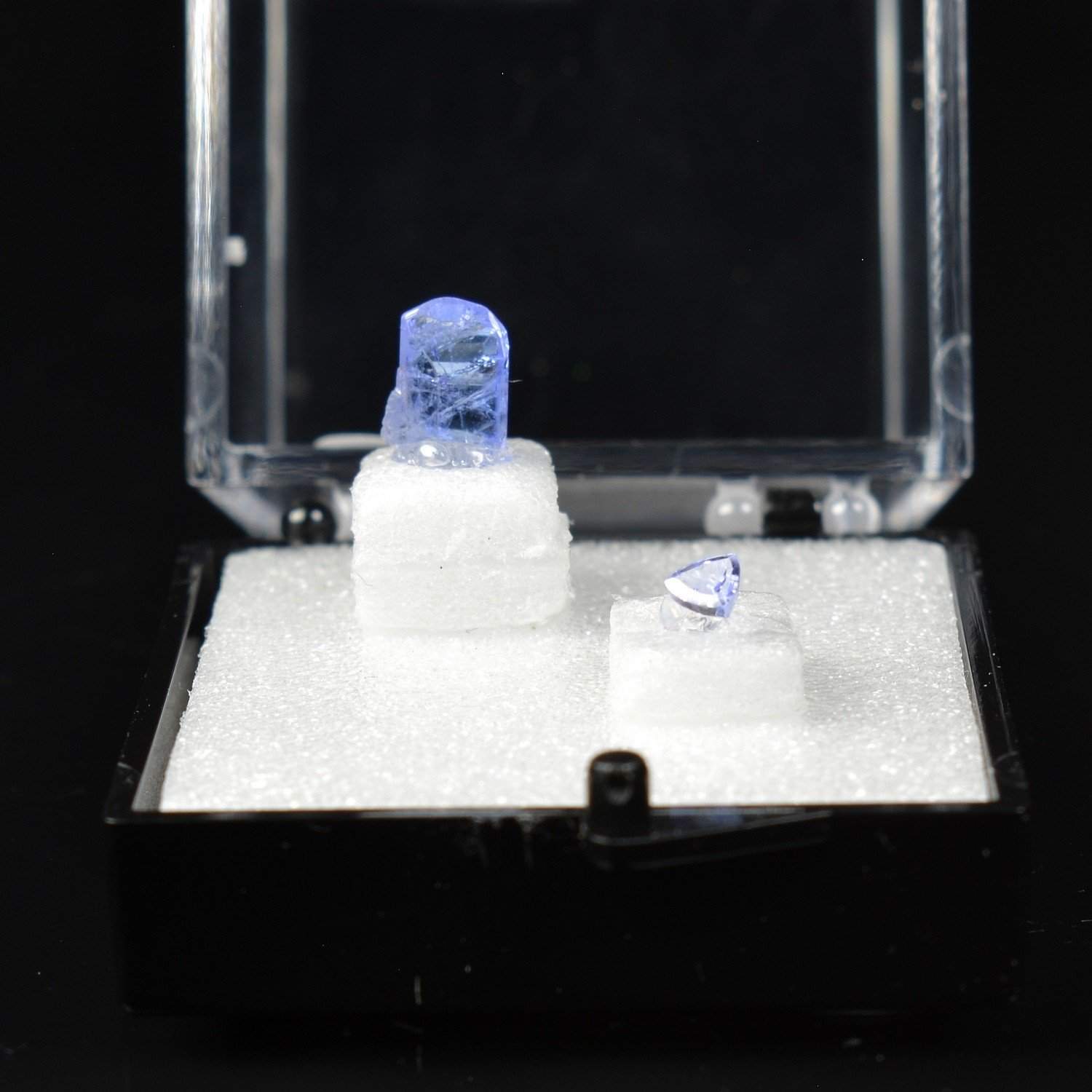 TANZANITE - DUO: cut stone and natural stone