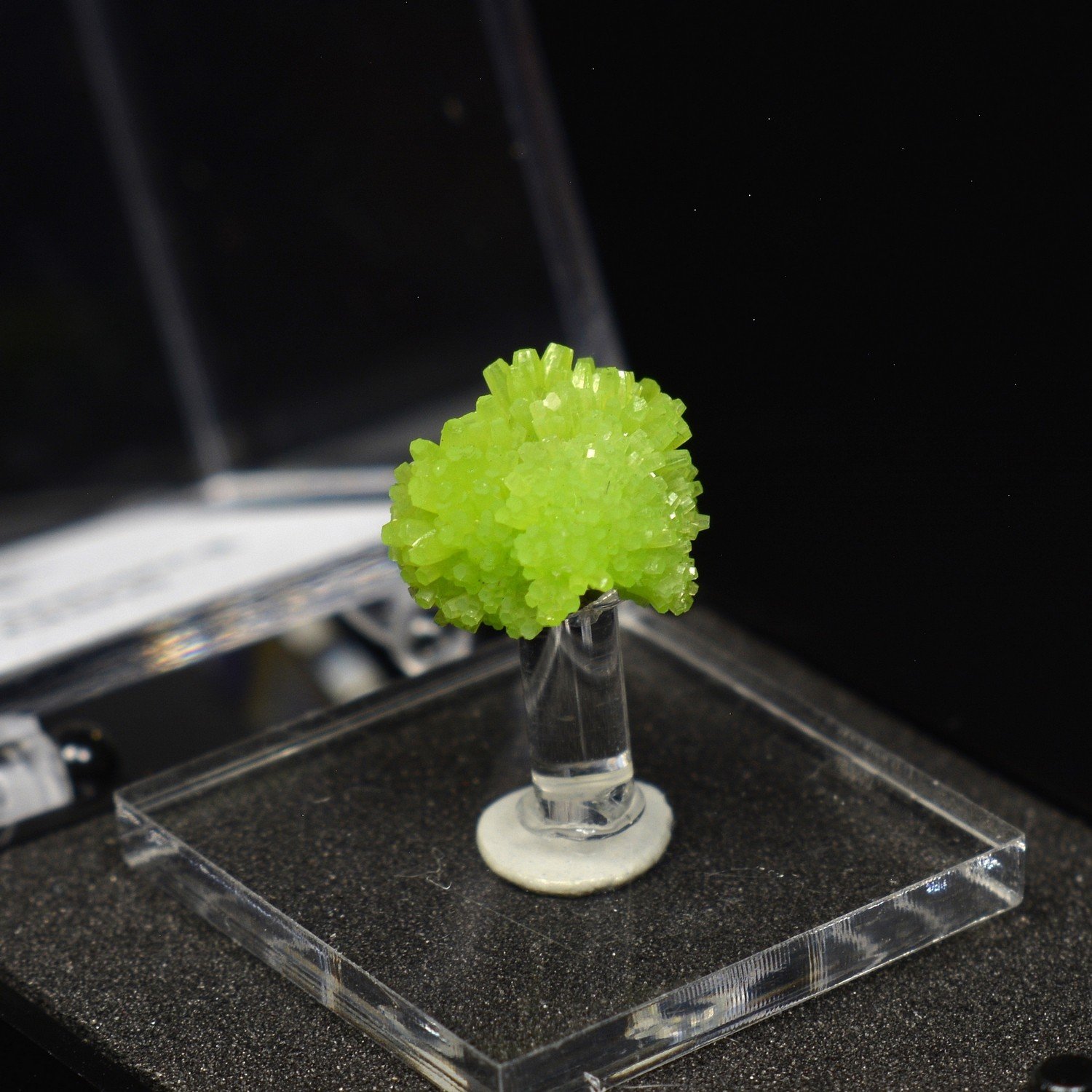 Pyromorphite – Daoping Mine, Guangxi Province, China