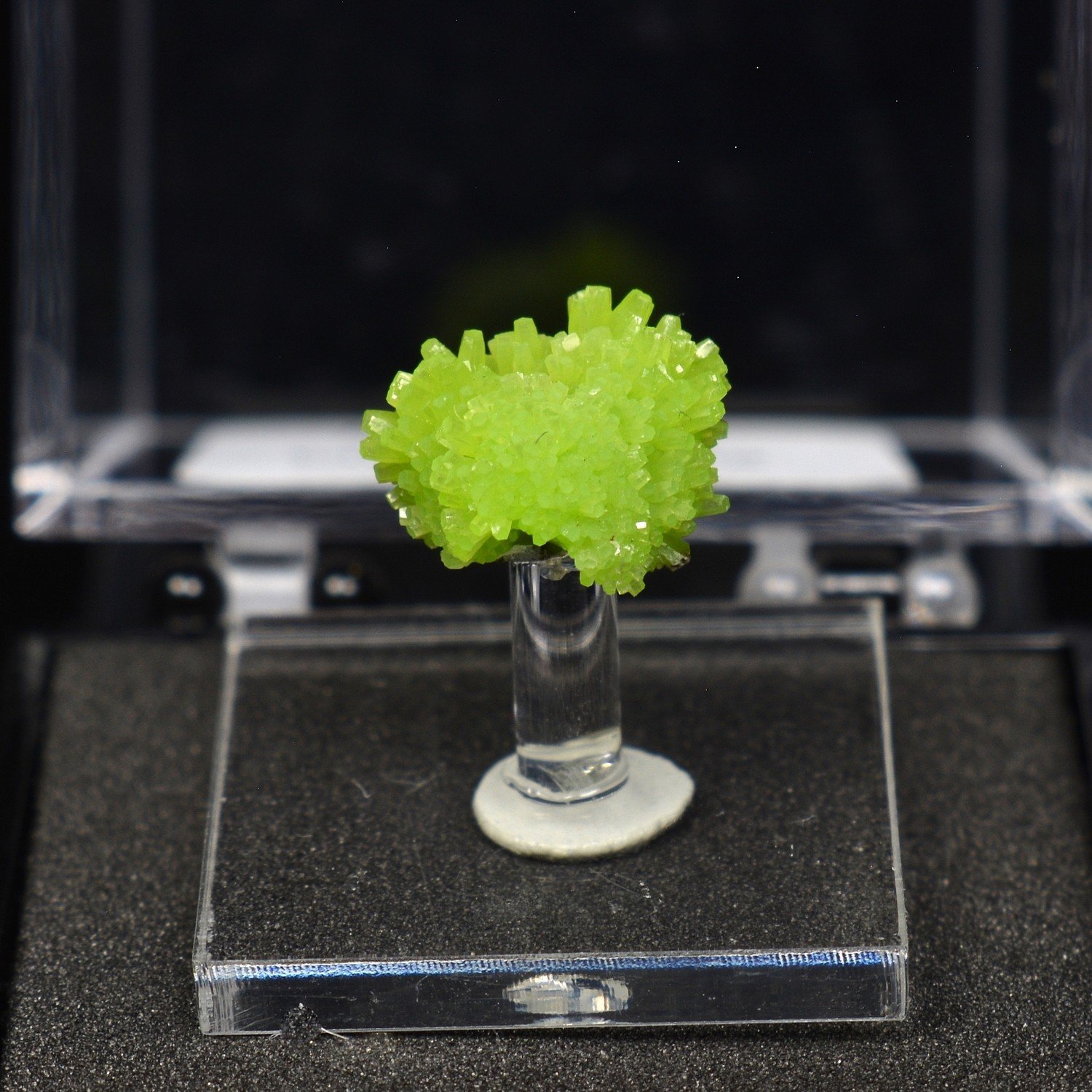 Pyromorphite – Daoping Mine, Guangxi Province, China