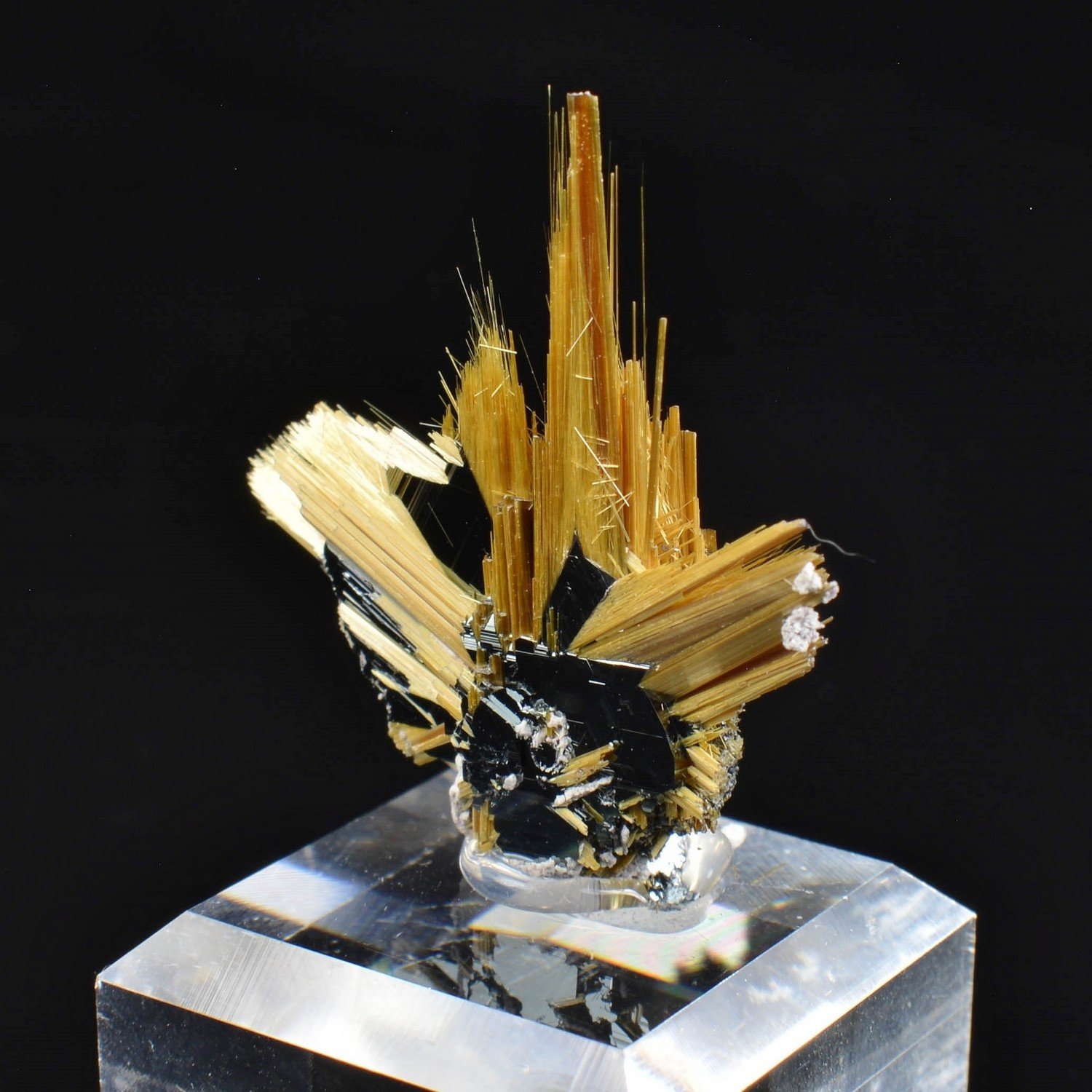 Rutile et hématite - Novo Horizonte, Bahia, Brésil