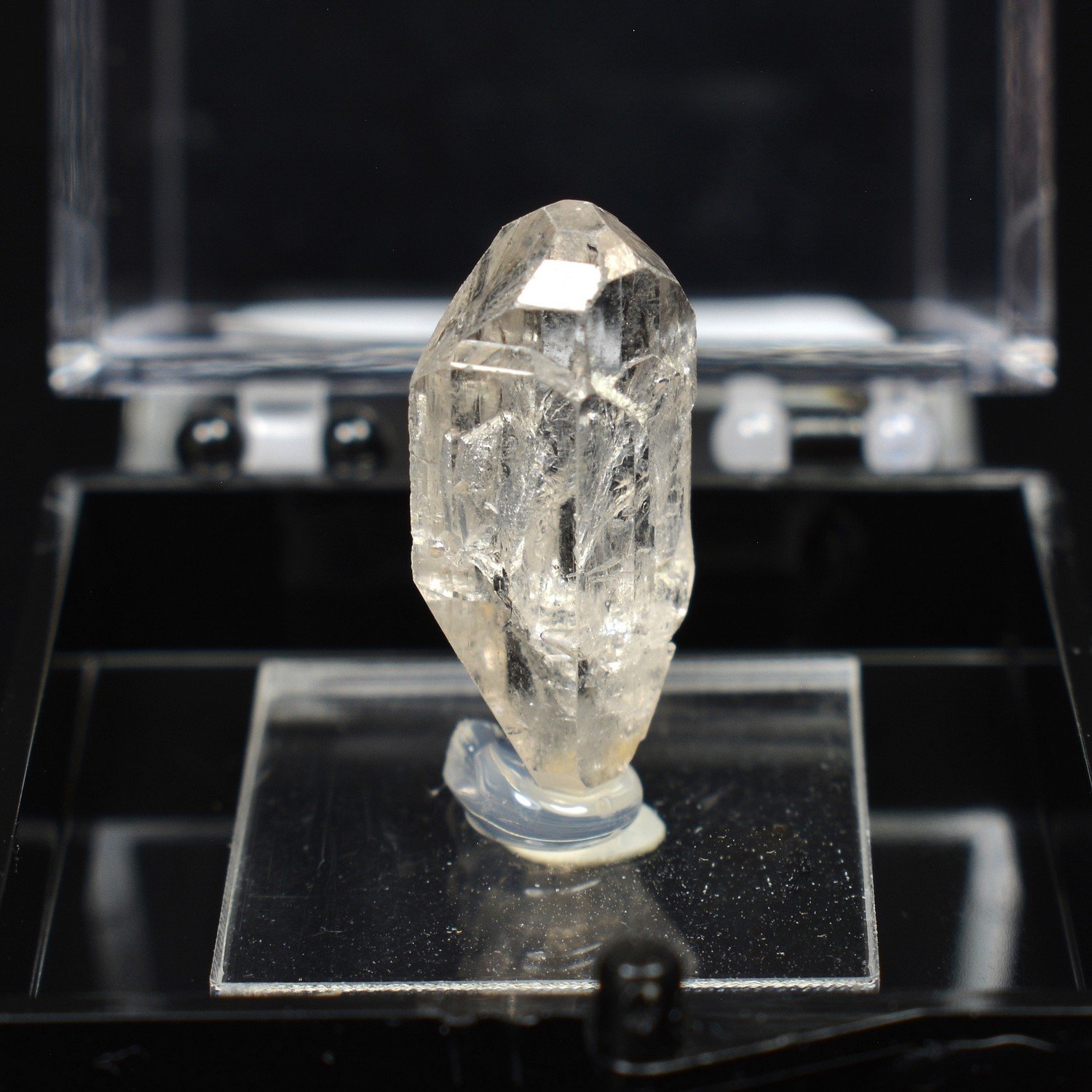 Topaz - Pakistan - Thumbnail No. 64