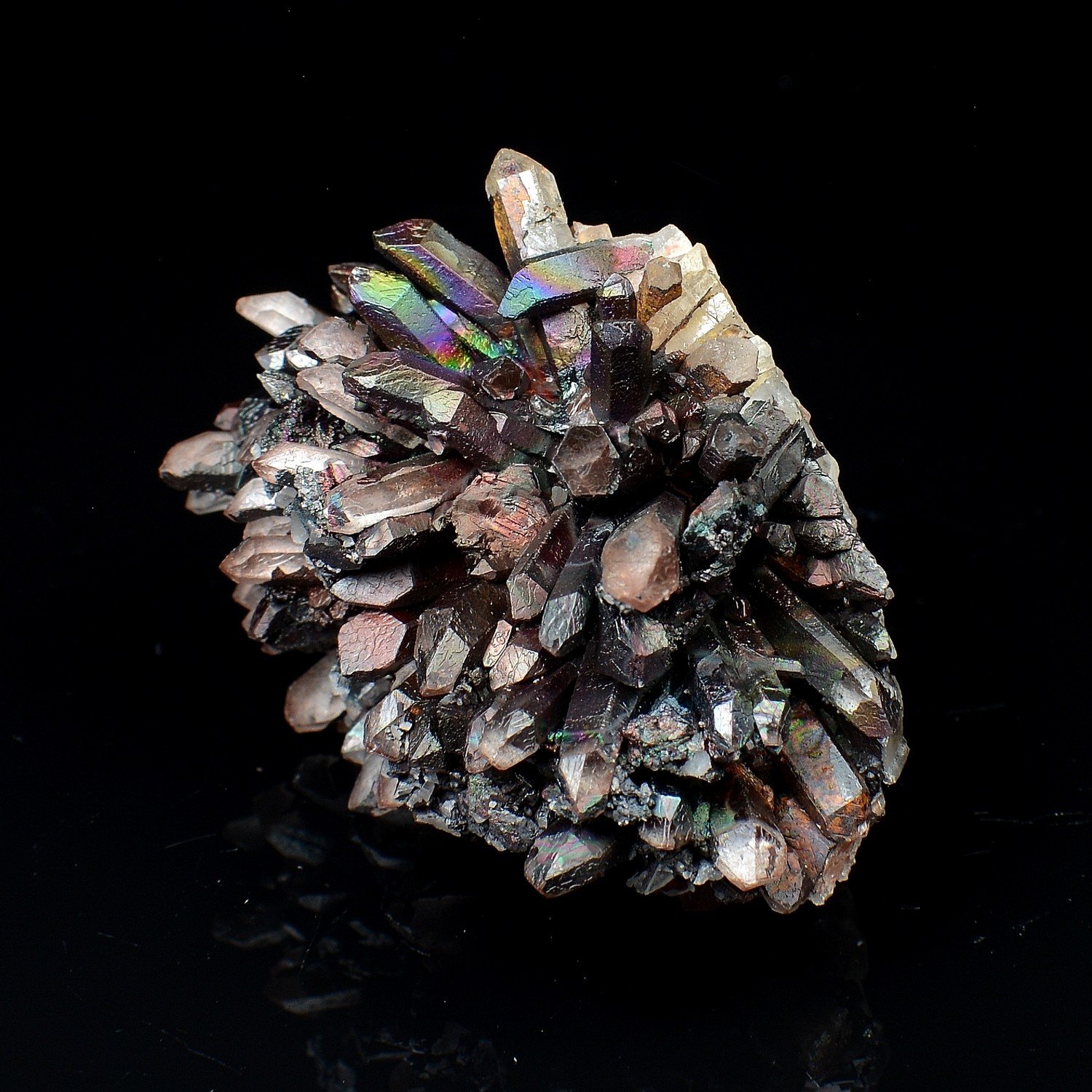 Iridescent goethite (Turgite) on quartz – Itremo Massif, Madagascar Iridescent goethite (Turgite) on quartz – Itremo Massif, Madagascar