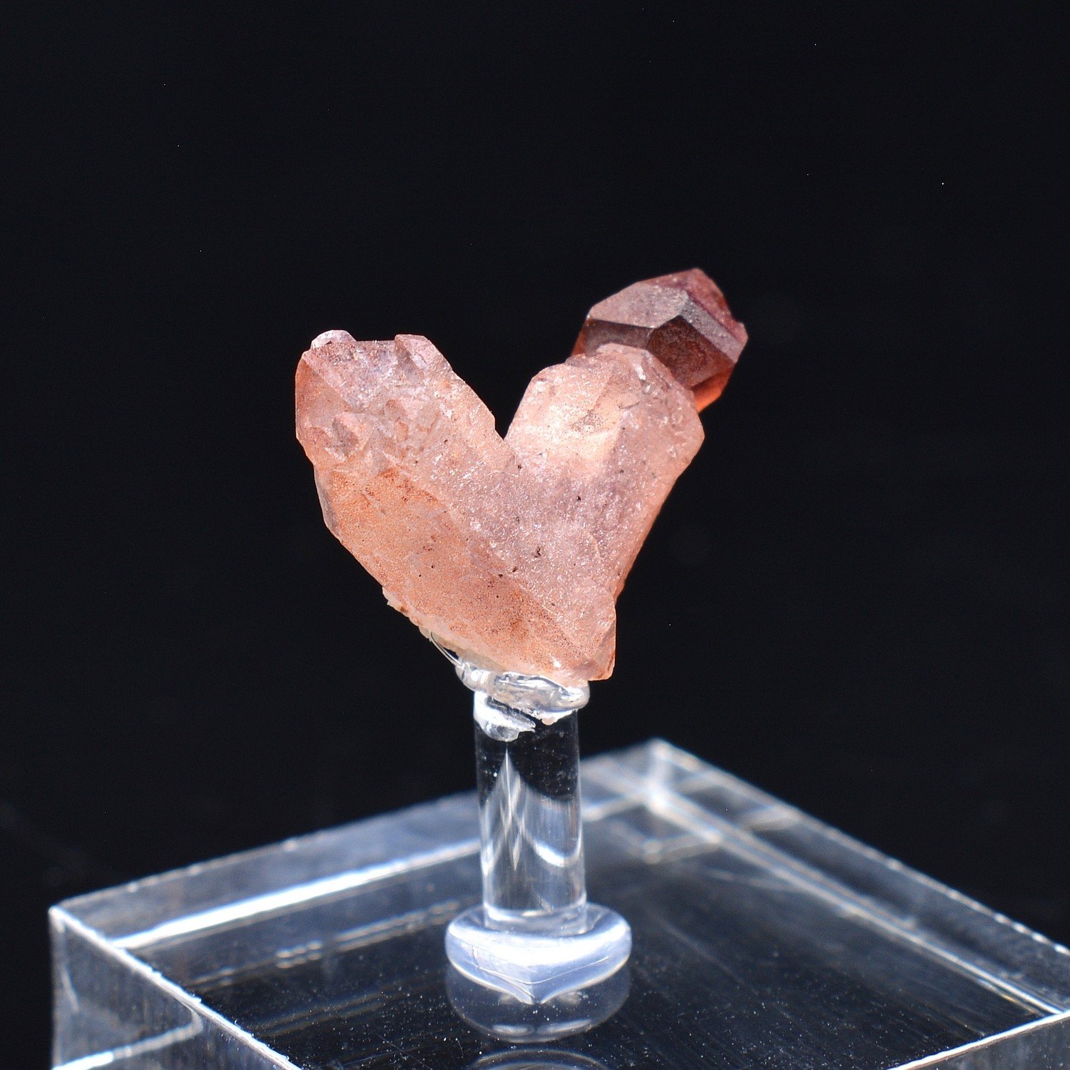 Quartz macle du Japon - Andilamena, Madagascar