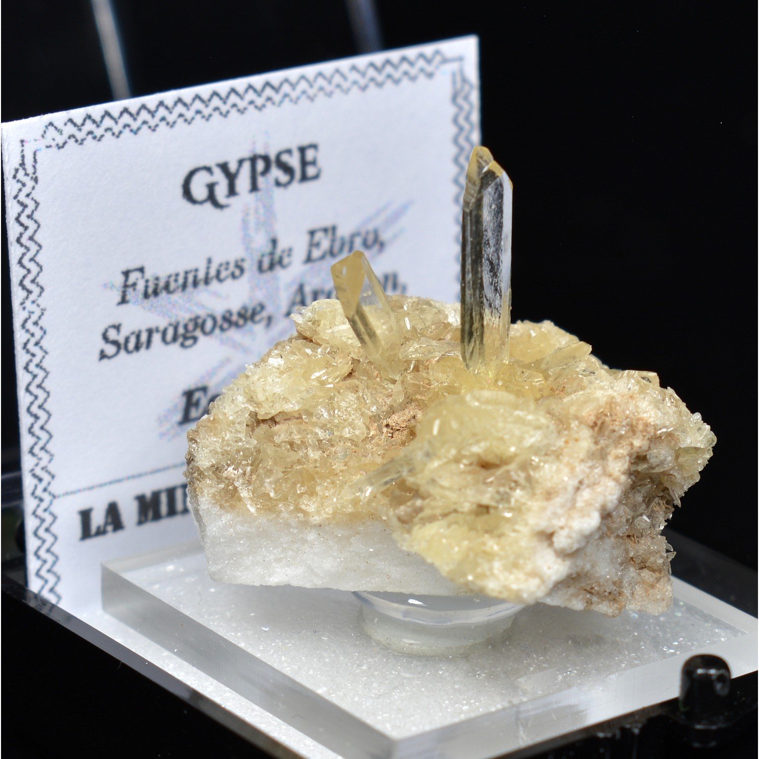 Gypsum - Fuentes de Ebro, Zaragoza, Aragon, Spain