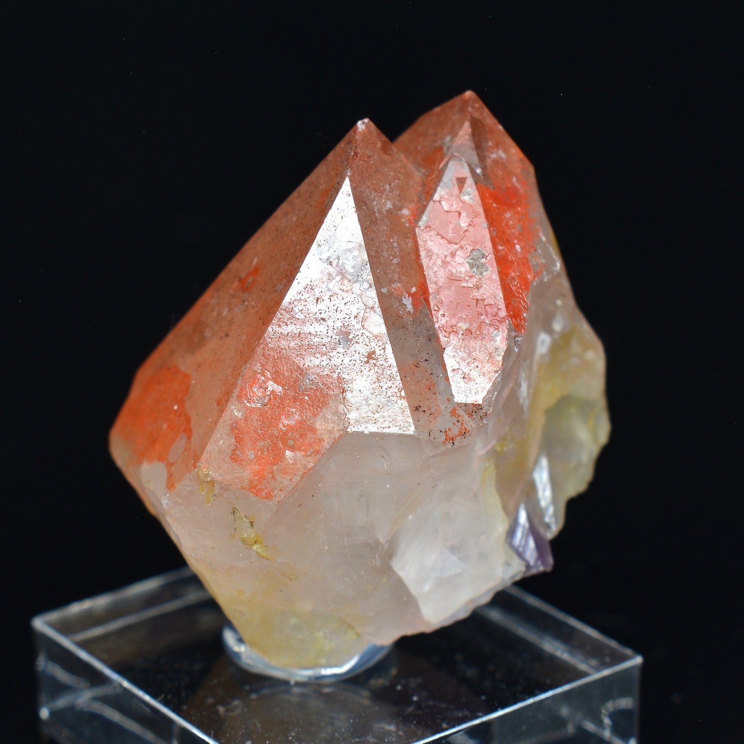 Hematoid Quartz - Guipavas, Finistère, France - Thumbnail No. 82