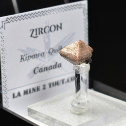 Zircon - Kipawa, Québec, Canada