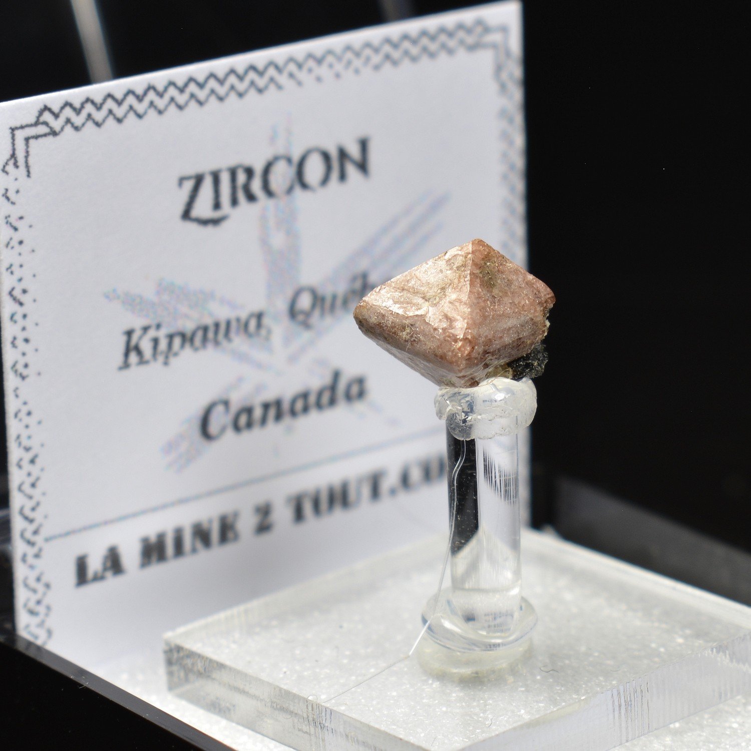 Zircon - Kipawa, Quebec, Canada