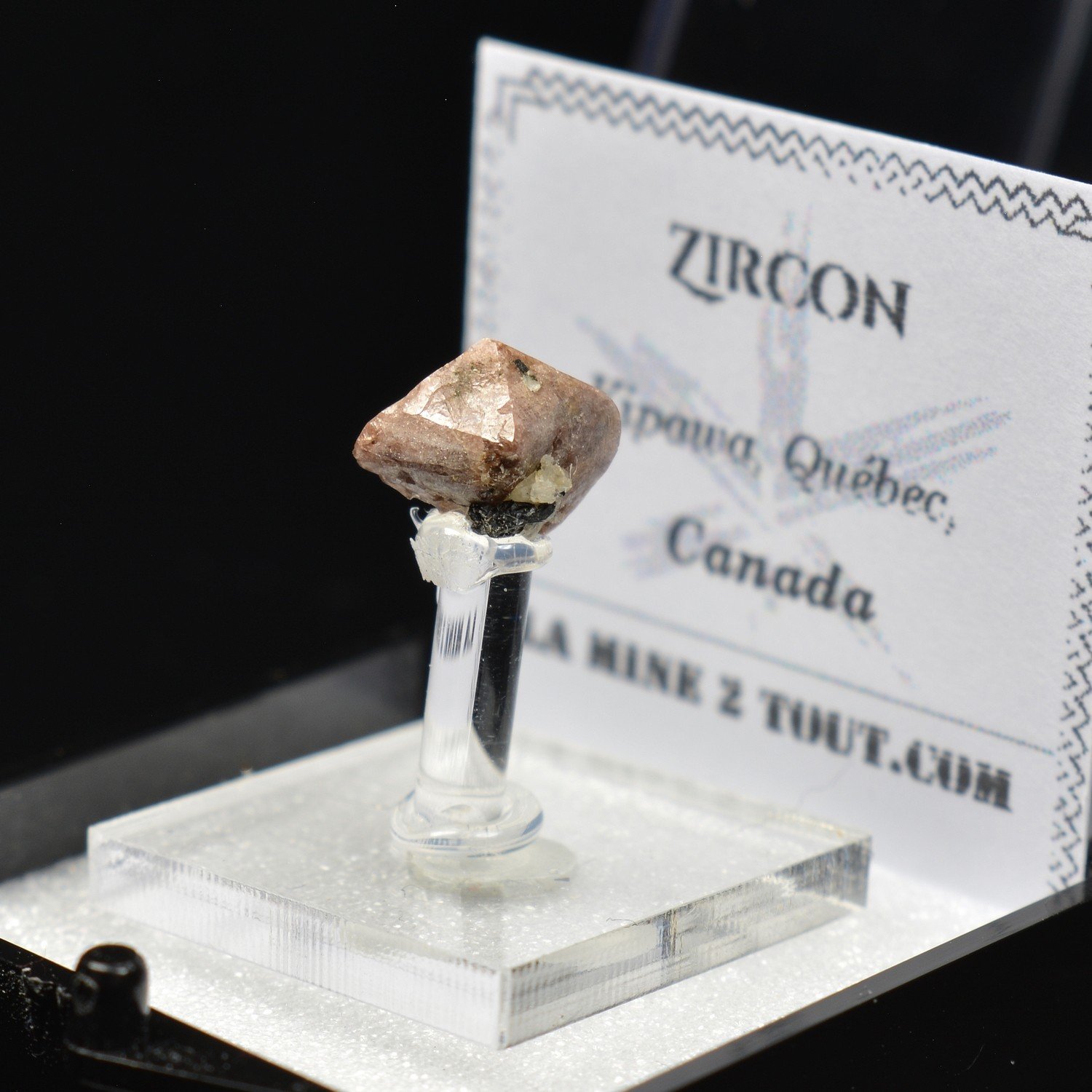 Zircon - Kipawa, Quebec, Canada