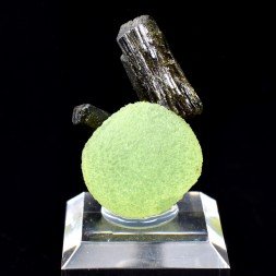 Prehnite and epidote - Diamonkara, Kayes, Mali