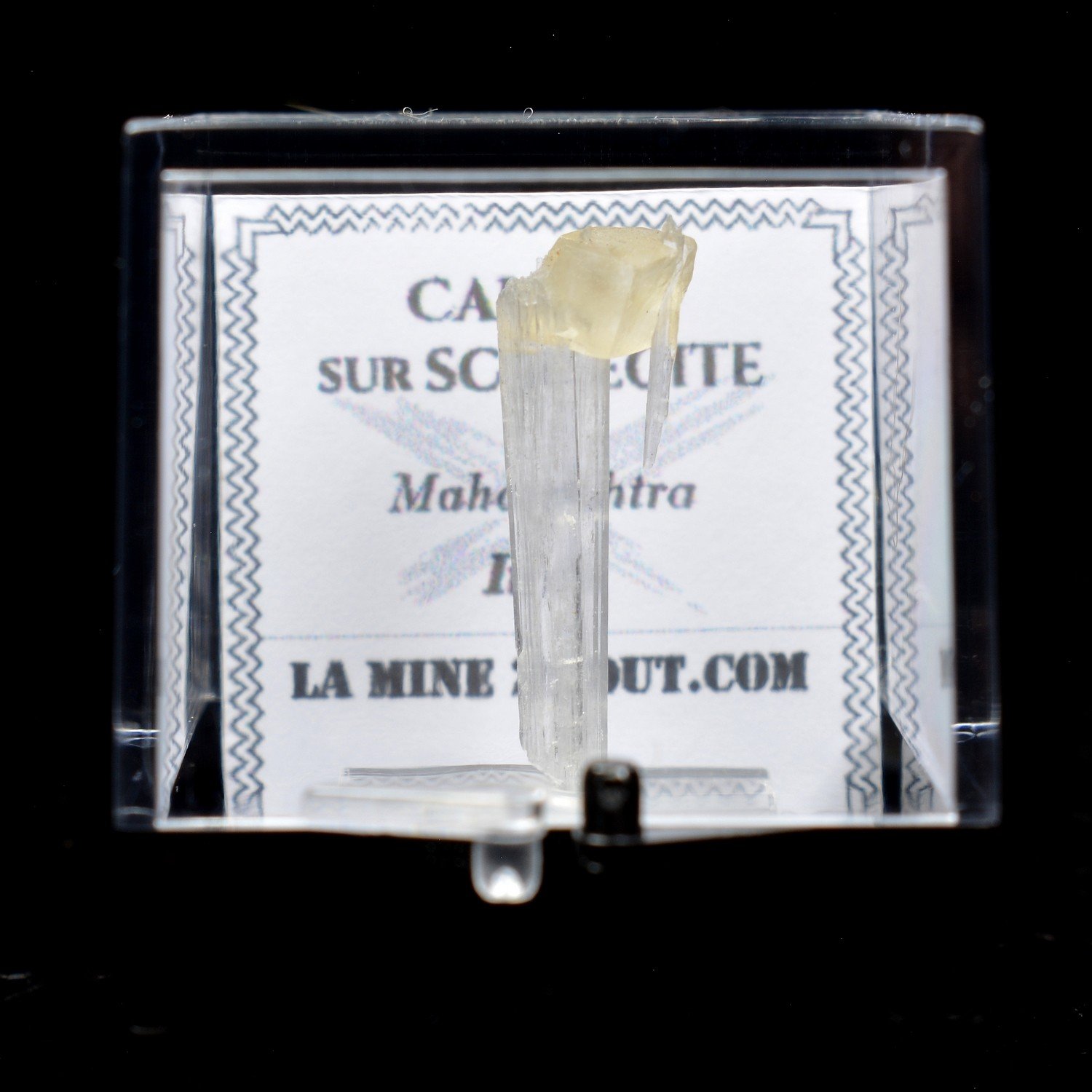 Calcite on scolecite - Maharashtra, India