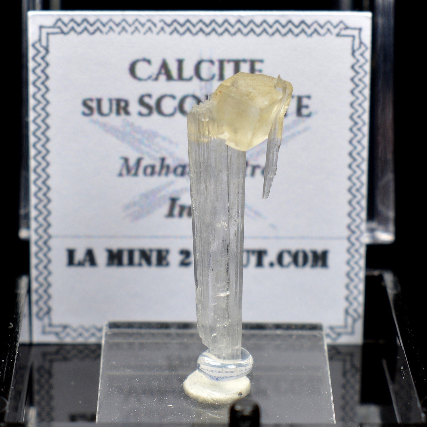 Calcite on scolecite - Maharashtra, India