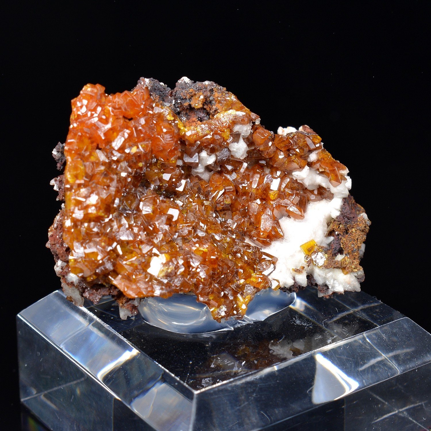Wulfénite - Mine Erupcion, Los Lamentos, Mexique Wulfénite - Mine Erupcion, Los Lamentos, Mexique