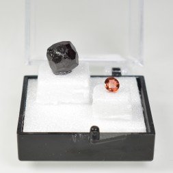 GARNET - DUO Cut Stone and Crystallized Stone