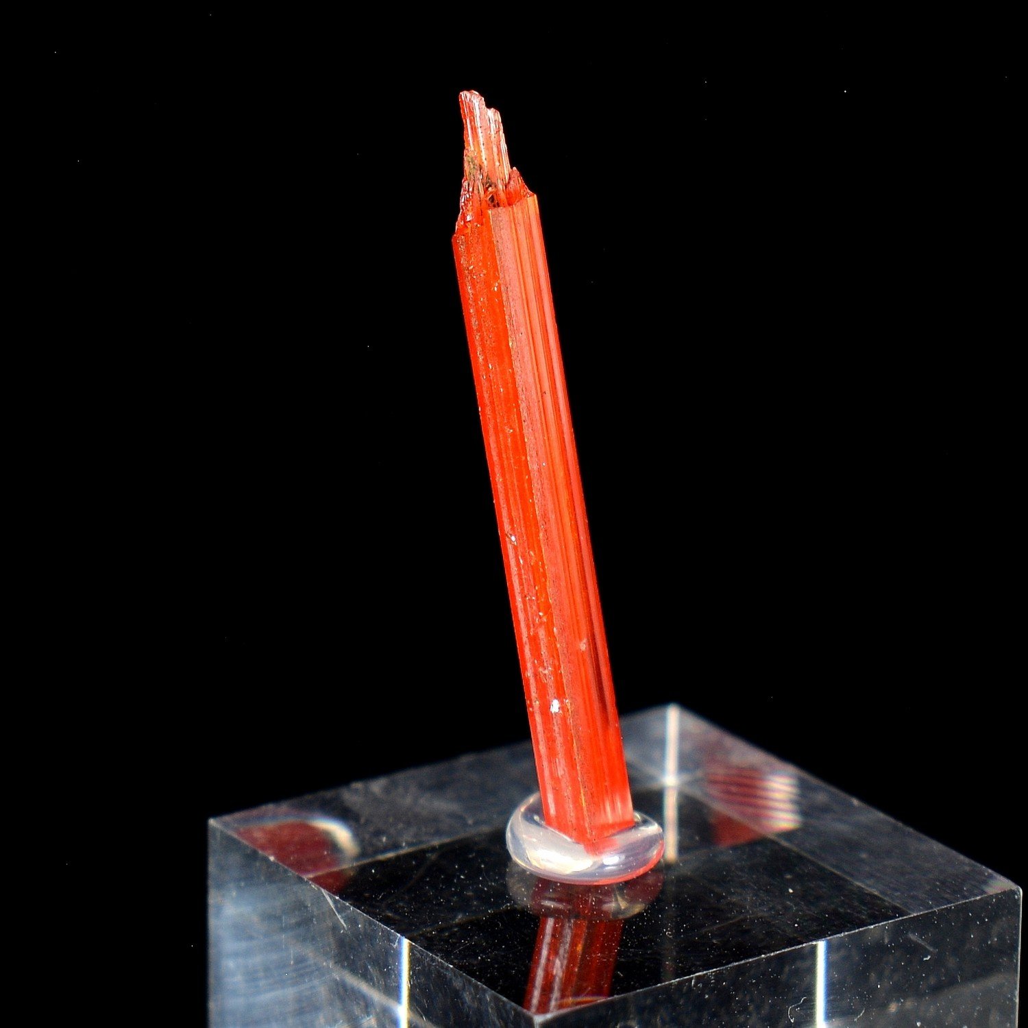 Crocoite - Red Lead Mine, Tasmania, Australia