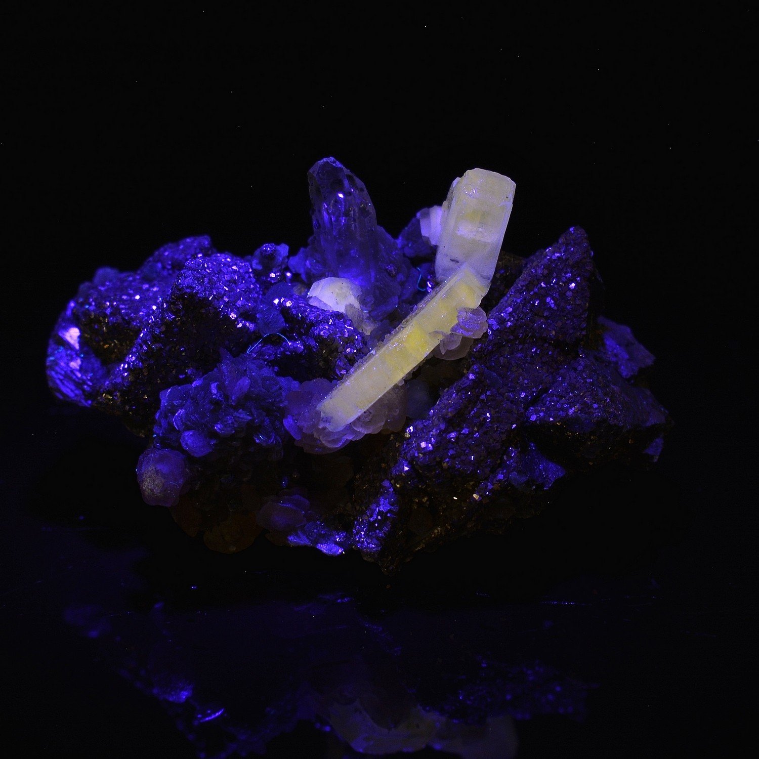 Apatite et quartz - Mines de Panasqueira, Covilha, Portugal