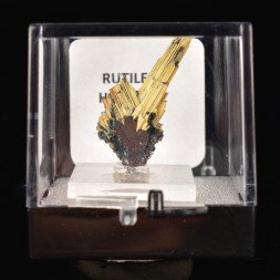 Rutile et hématite - Novo Horizonte, Bahia, Brésil